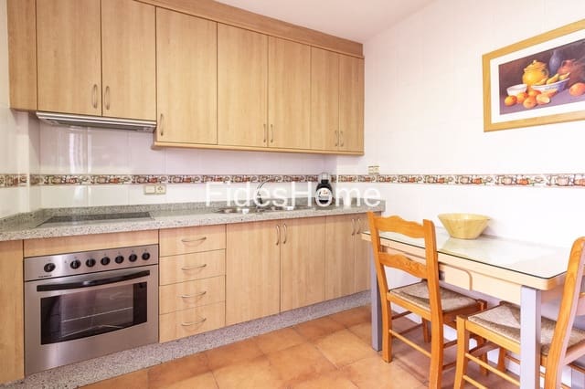 3 bedroom Townhouse for rent in Dúrcal with garage - € 800 (Ref: 9939256)