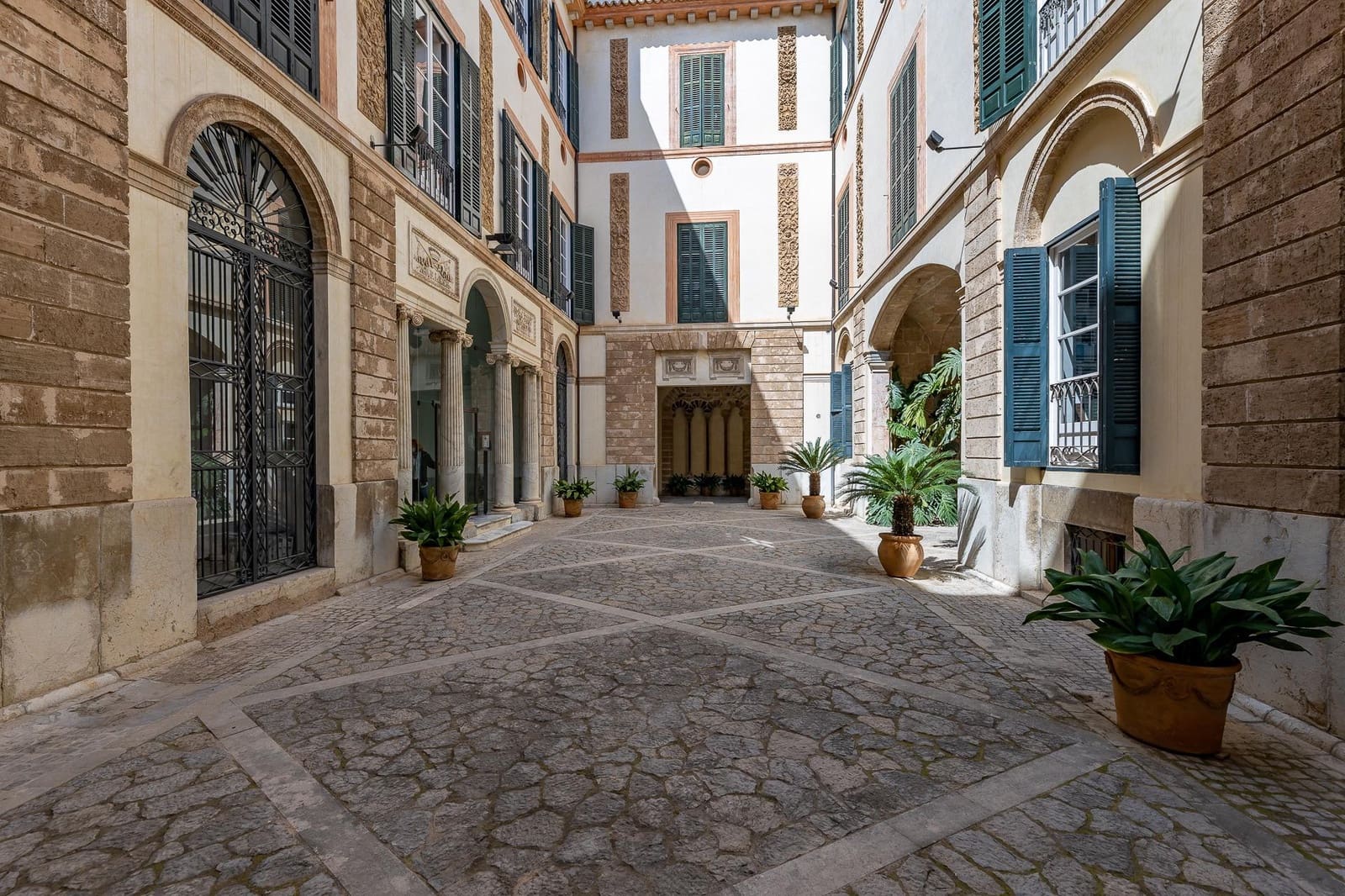3 soveværelse Penthouse til salg i Palma de Mallorca med garage - € 2.250.000 (Ref: 8574173)