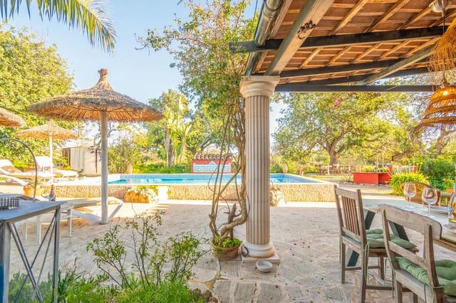 7 slaapkamer Finca/Landhuis te koop in Llucmajor met zwembad - € 1.095.000 (Ref: 8776446)