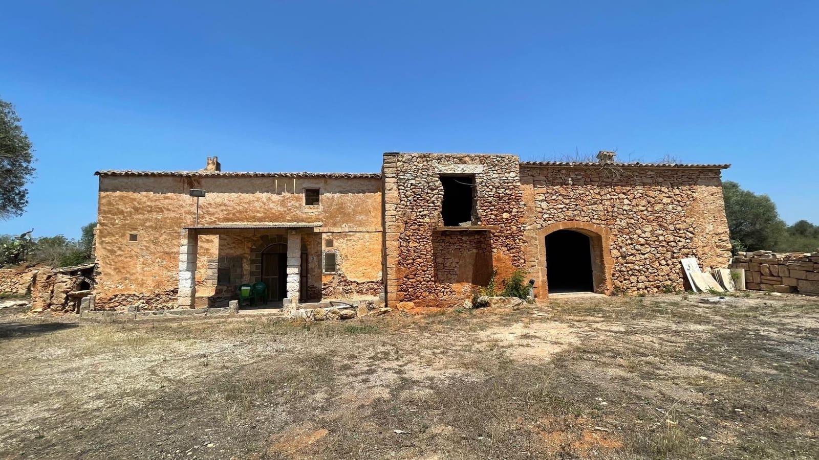 4 sypialnia Finka/Dom wiejski na sprzedaż w Llucmajor - 950 000 € (Ref: 8905370)