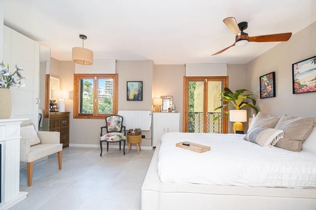 2 bedroom Terraced Villa for sale in Cala Mayor, Palma de Mallorca with garage - € 690,000 (Ref: 8950828)