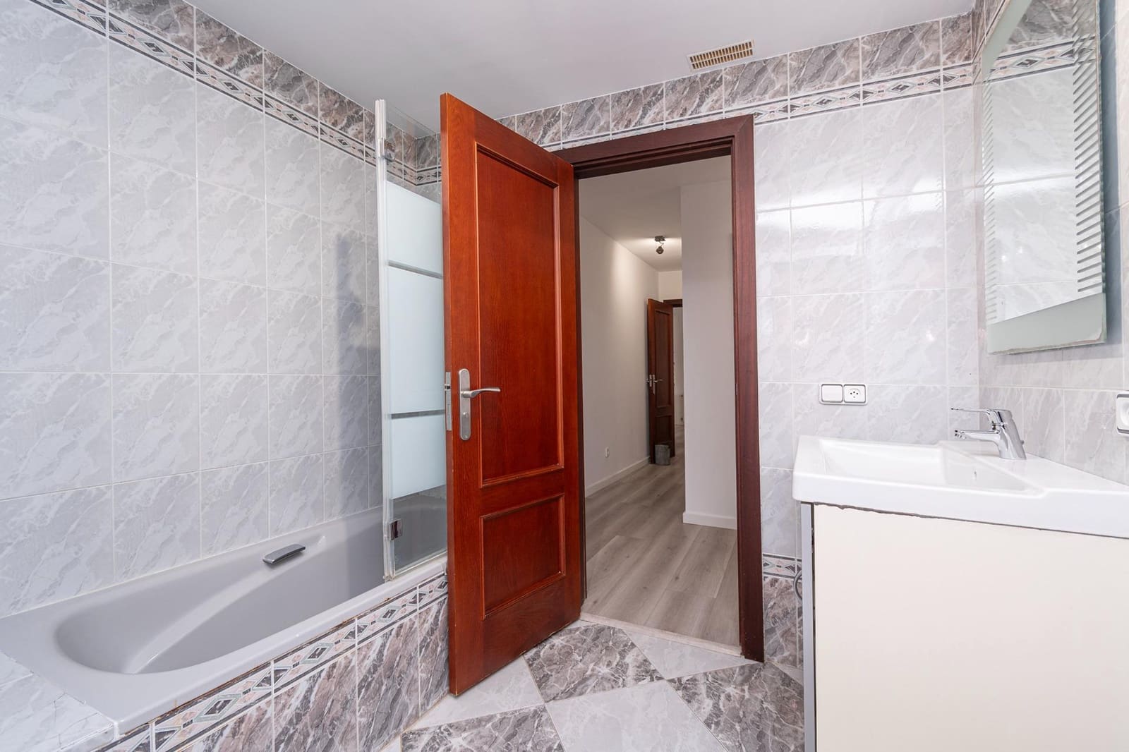 3 makuuhuone Huoneisto myytävänä paikassa Palma de Mallorca mukana uima-altaan - 670 000 € (Ref: 9057731)