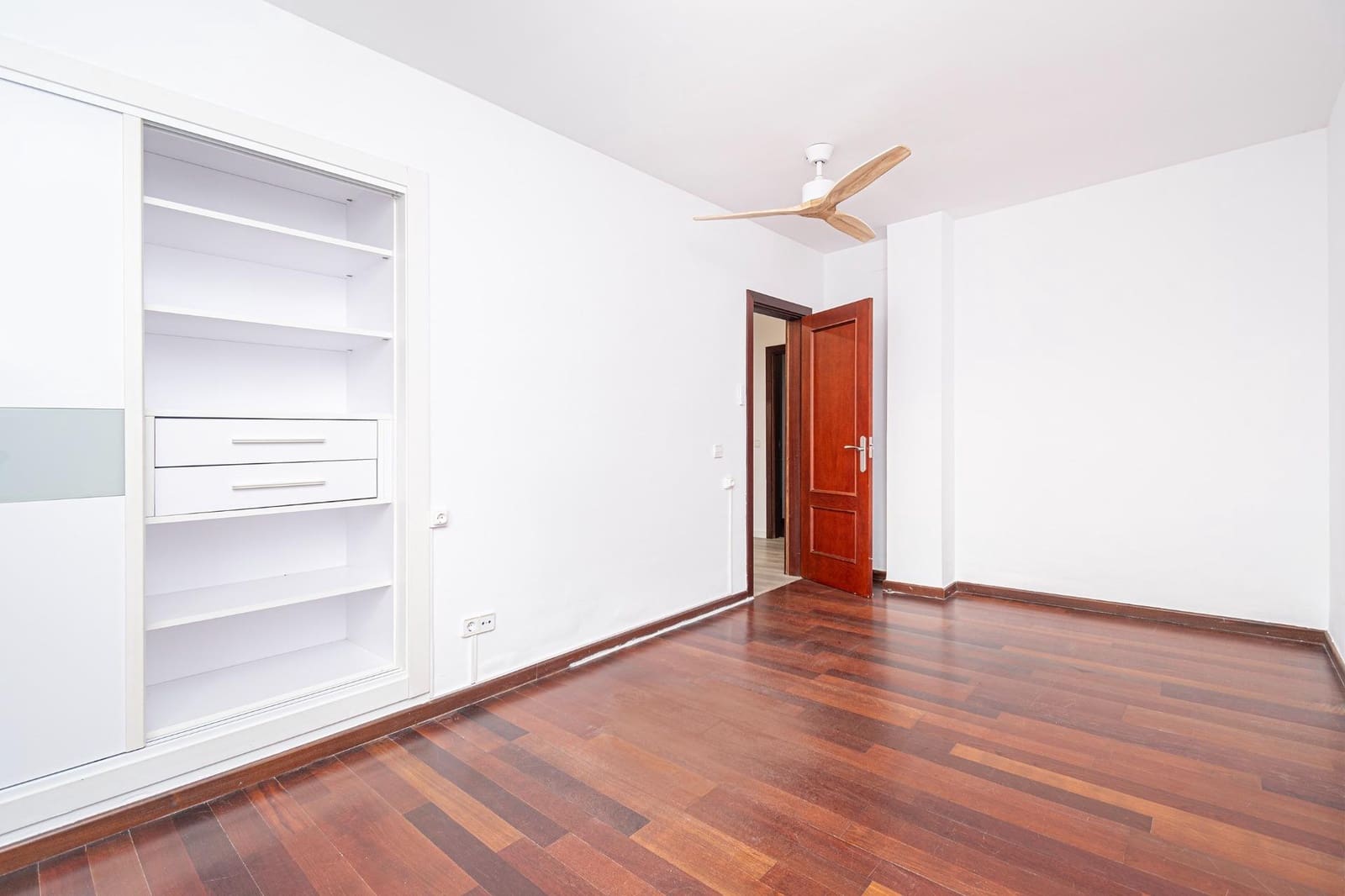 3 bedroom Apartment for sale in Palma de Mallorca with pool - € 670,000 (Ref: 9057731)