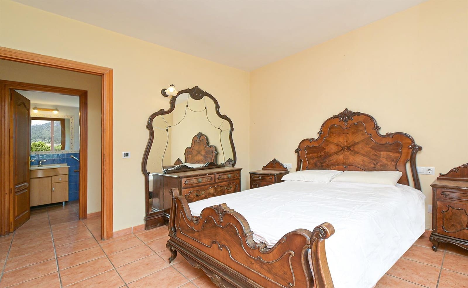 5 soveværelse Finca/Landehus til salg i Andratx - € 750.000 (Ref: 9095379)