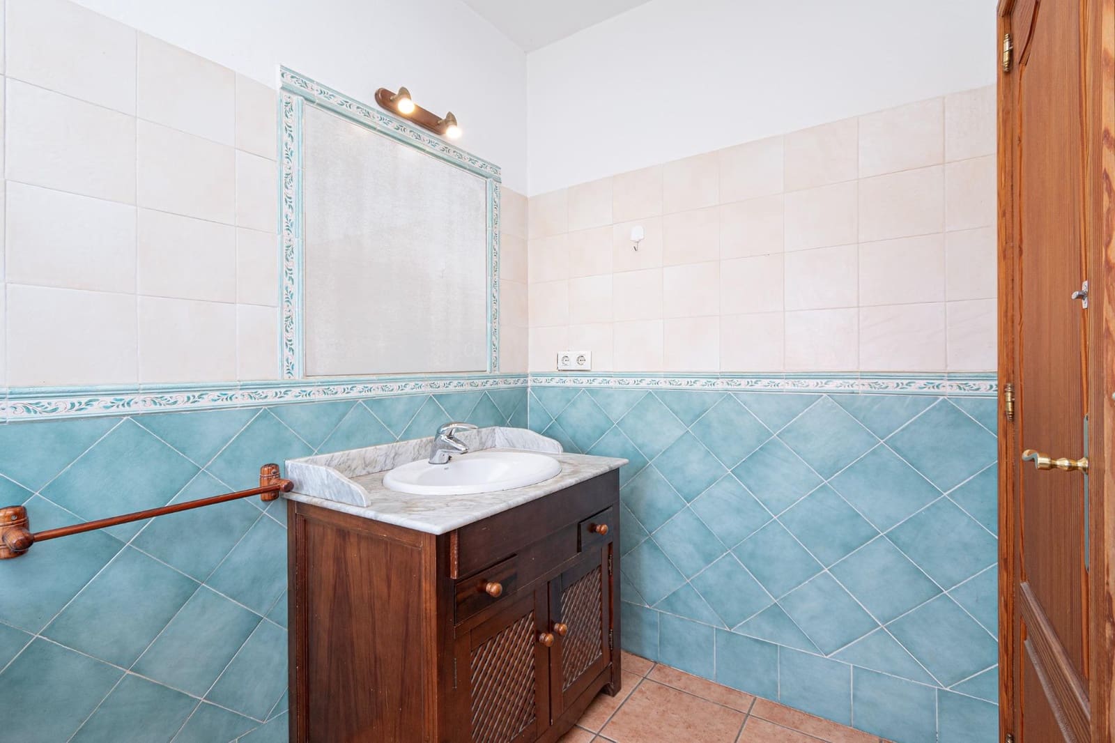 5 soveværelse Finca/Landehus til salg i Andratx - € 750.000 (Ref: 9095379)