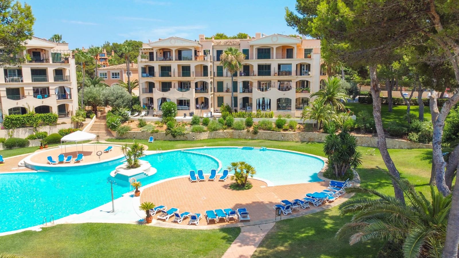 2 soveværelse Lejlighed til salg i Santa Ponsa med swimmingpool - € 685.000 (Ref: 9103011)