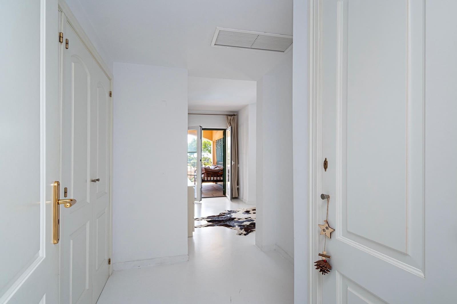 2 soveværelse Lejlighed til salg i Santa Ponsa med swimmingpool - € 685.000 (Ref: 9103011)