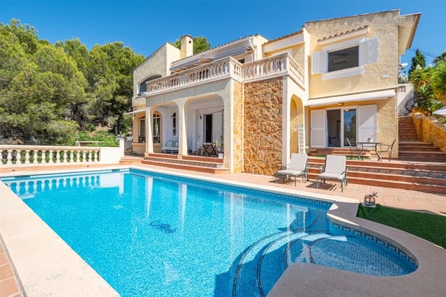 5 slaapkamer Villa te koop in Costa de la Calma, Calvià met zwembad garage - € 1.595.000 (Ref: 9116266)