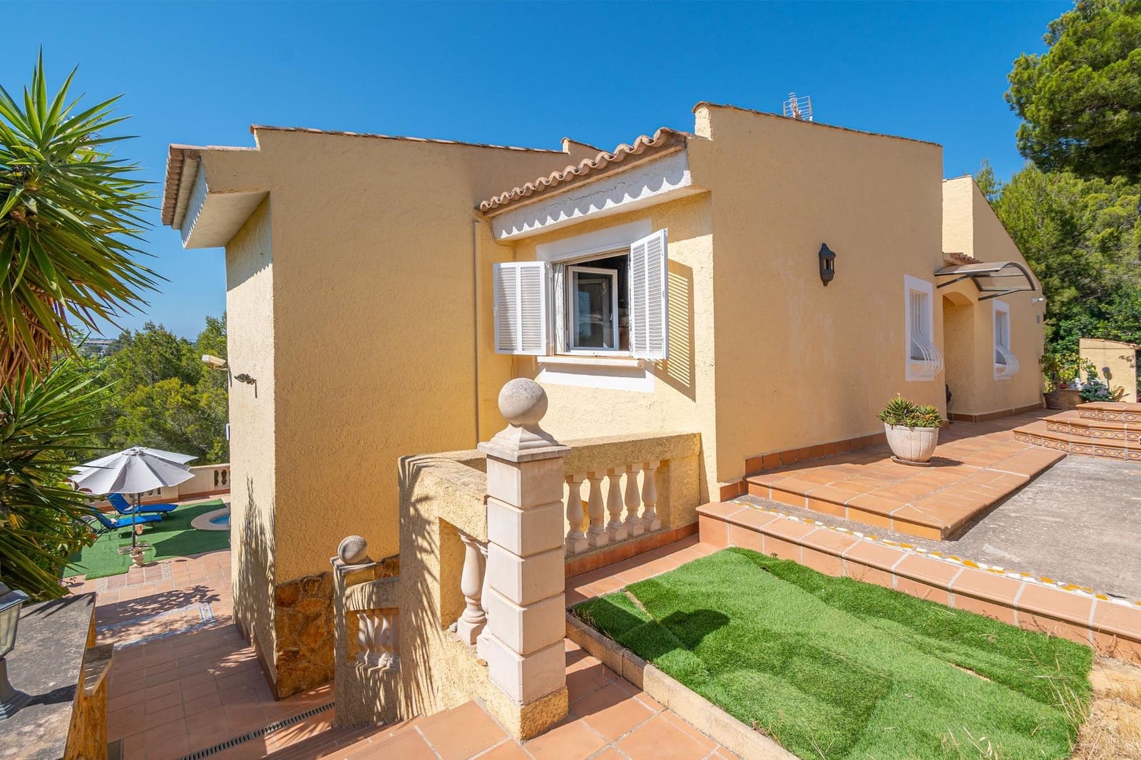 5 soverom Villa til salgs i Costa de la Calma med svømmebasseng garasje - € 1 595 000 (Ref: 9116266)