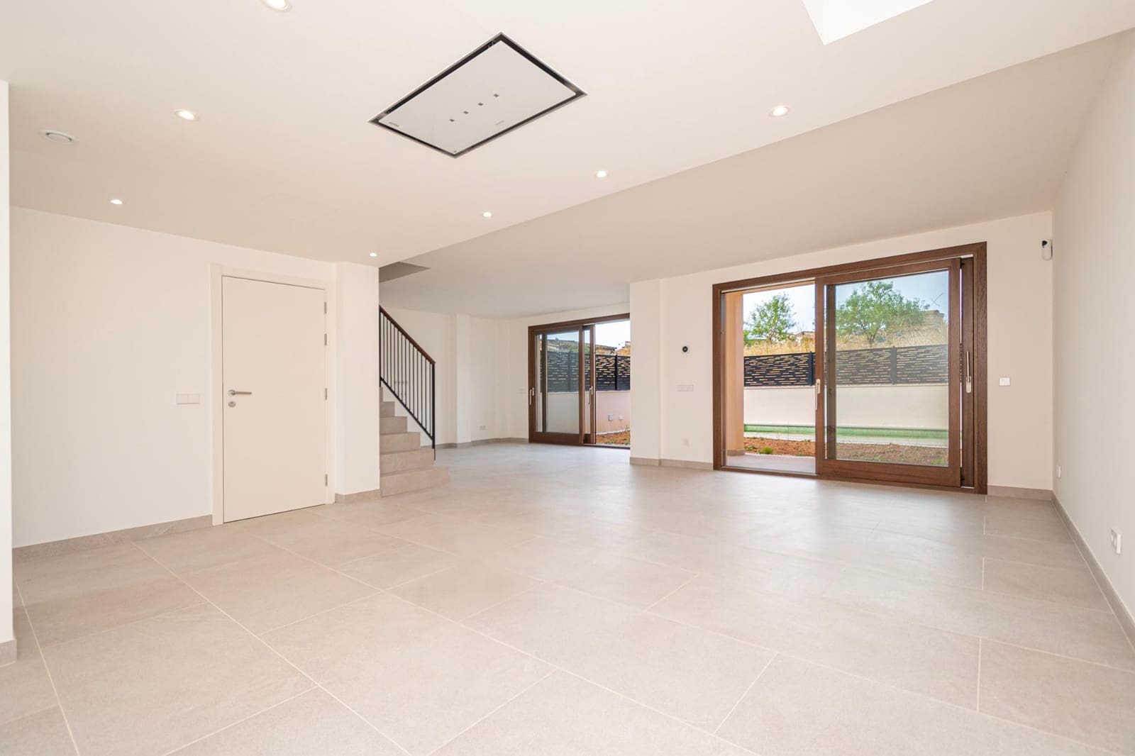 3 slaapkamer Villa te koop in Alaro met garage - € 1.150.000 (Ref: 9125215)