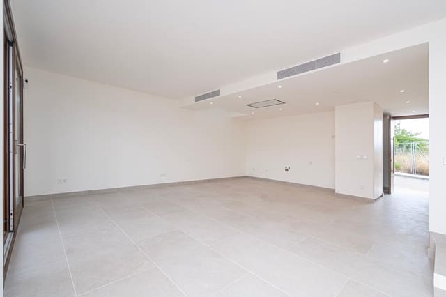 3 bedroom Villa for sale in Alaró with garage - € 1,150,000 (Ref: 9125215)