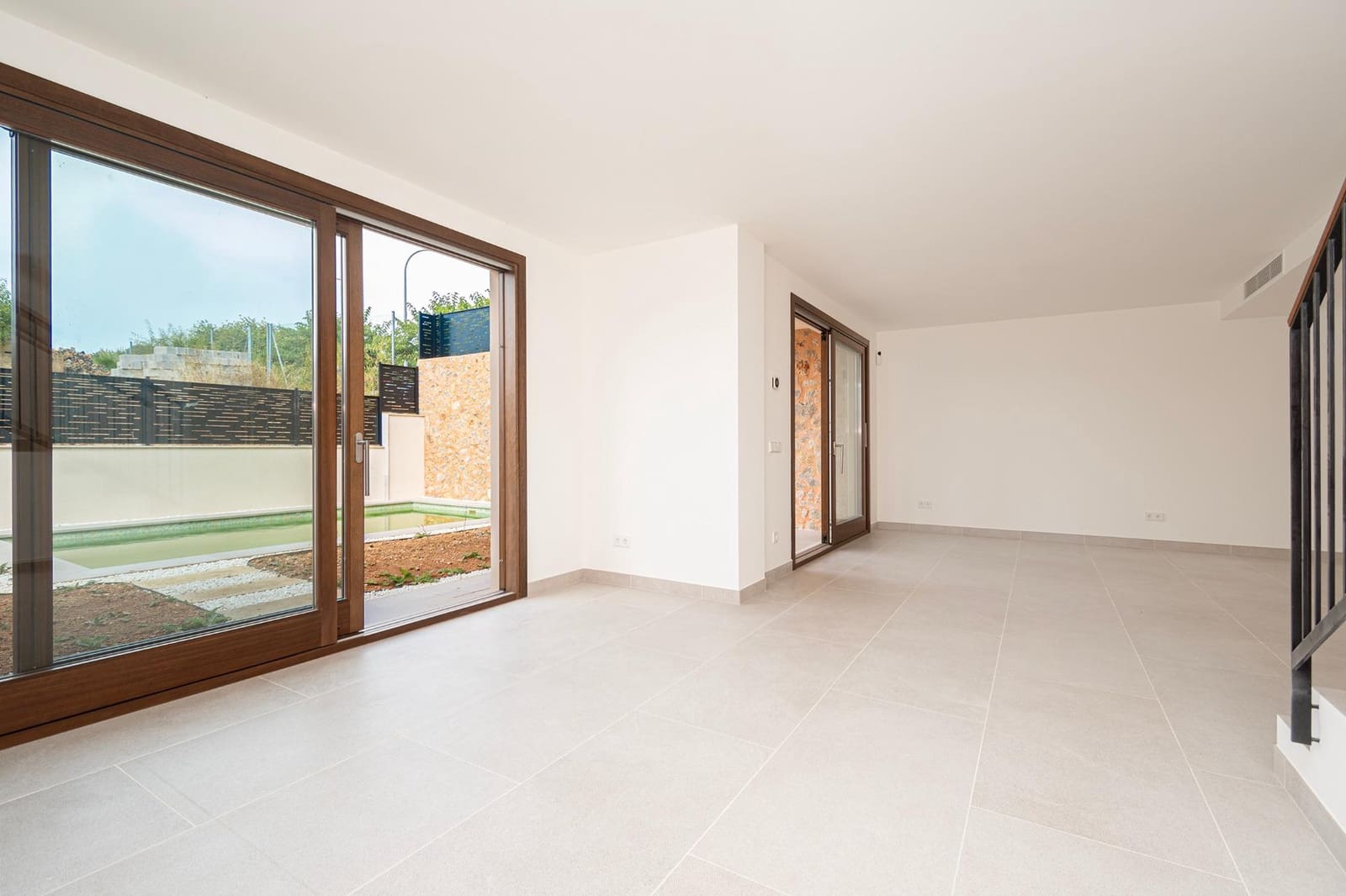 3 bedroom Villa for sale in Alaro with garage - € 1,150,000 (Ref: 9125215)