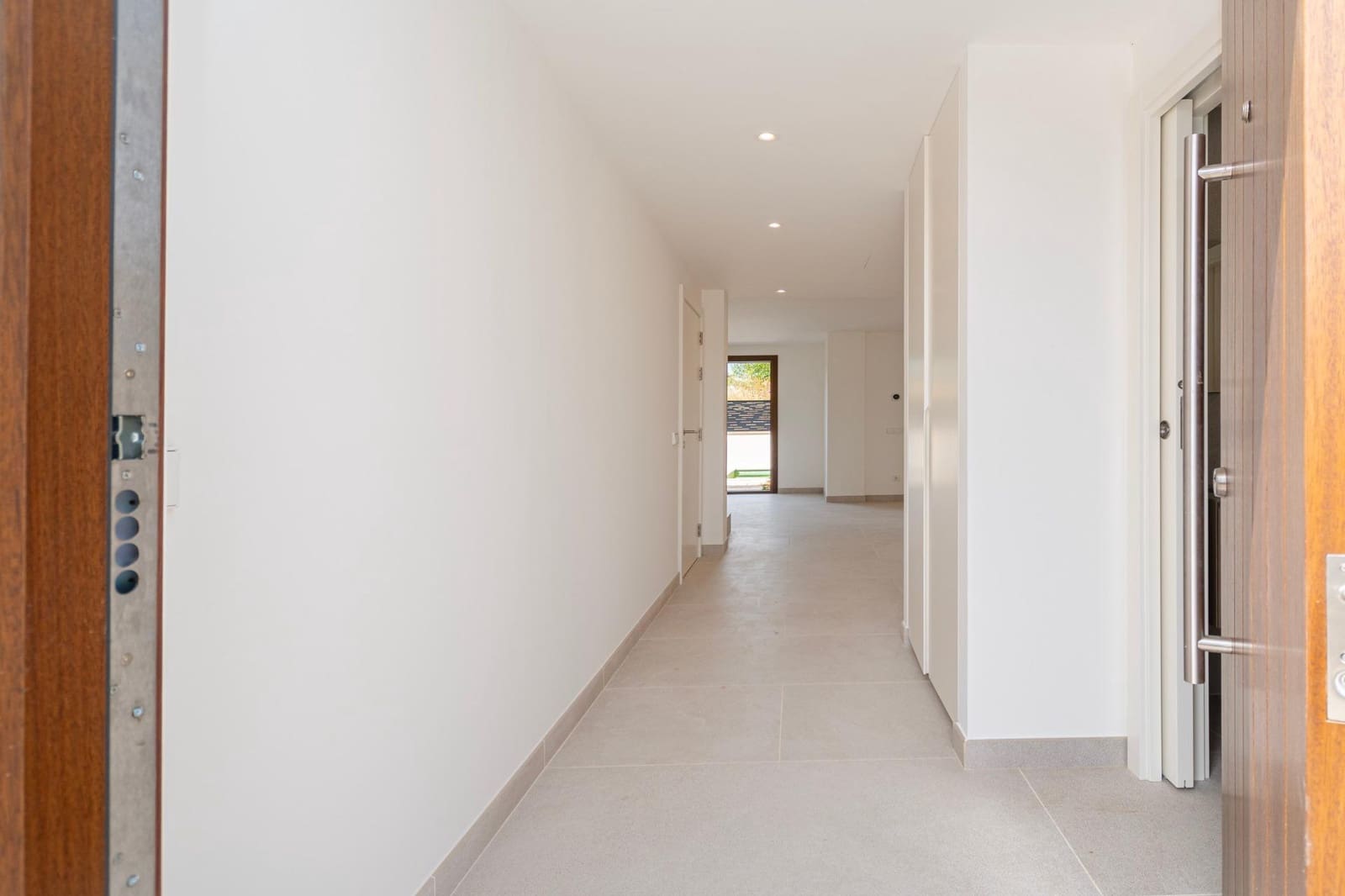 3 bedroom Villa for sale in Alaro with garage - € 1,150,000 (Ref: 9125215)