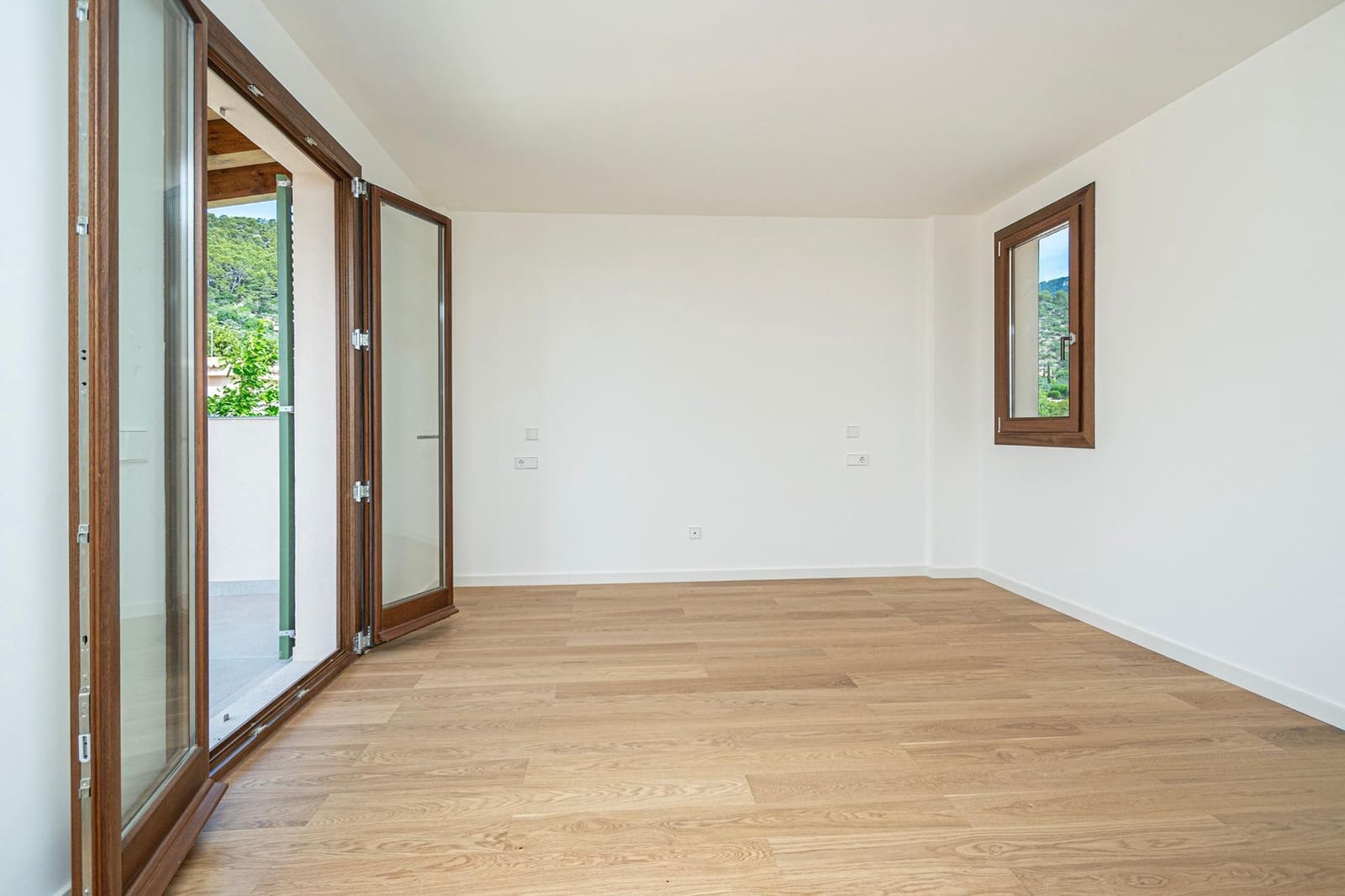 3 bedroom Villa for sale in Alaro with garage - € 1,150,000 (Ref: 9125215)