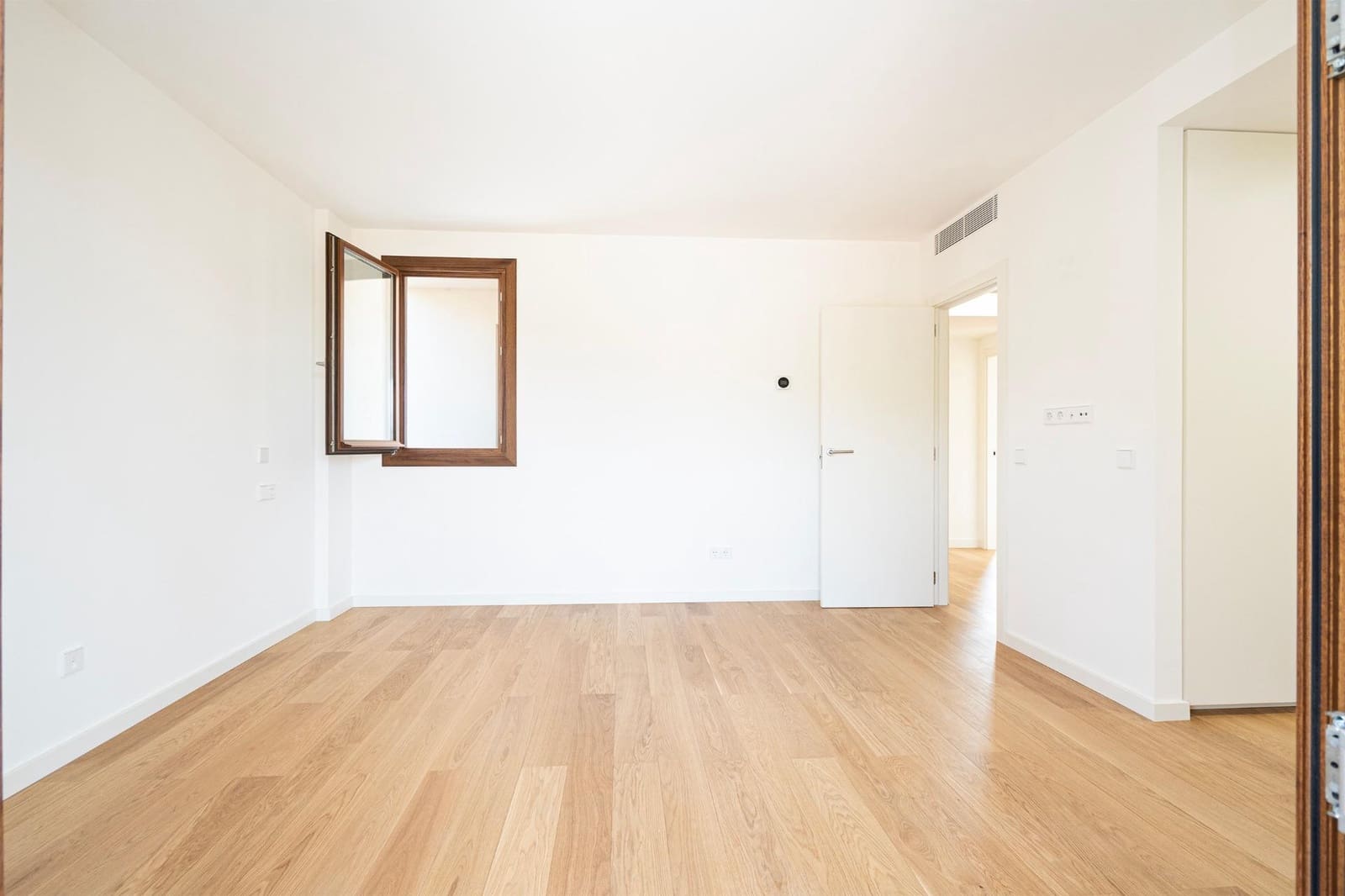 3 bedroom Villa for sale in Alaro with garage - € 1,150,000 (Ref: 9125215)