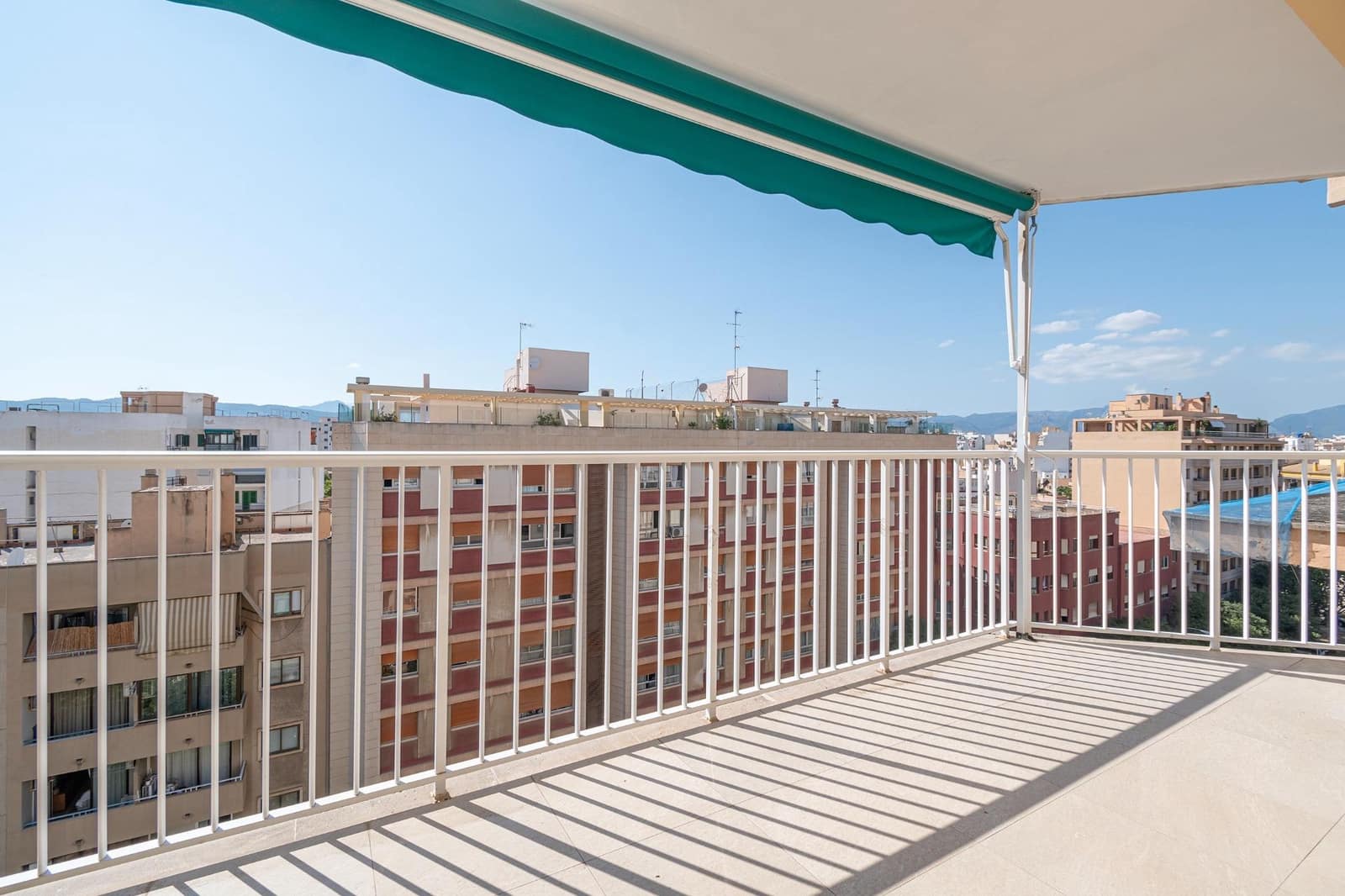 5 soveværelse Lejlighed til leje i Palma de Mallorca - € 2.590 (Ref: 9125216)