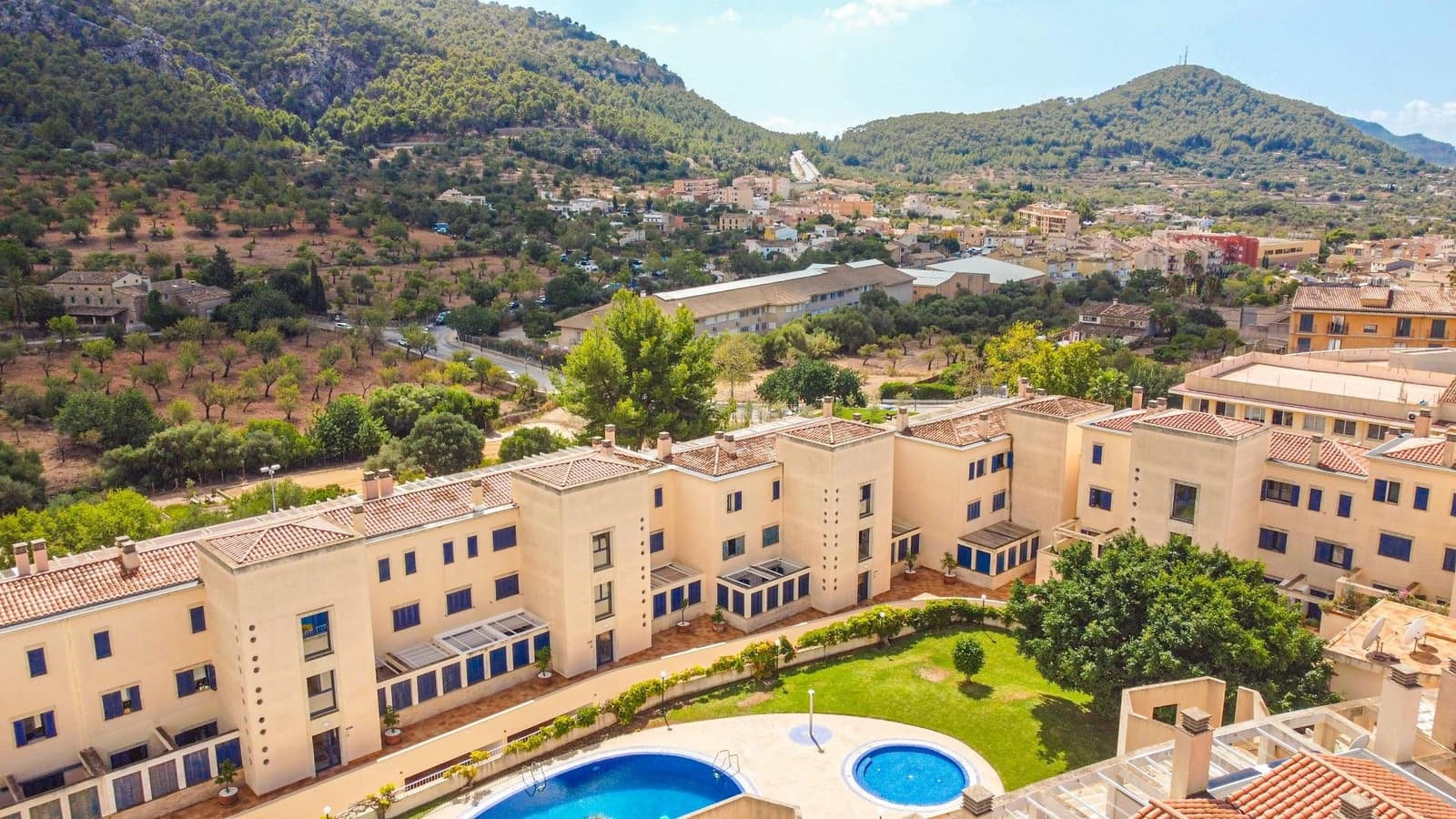 2 bedroom Apartment for sale in Andratx with pool - € 490,000 (Ref: 9232749)