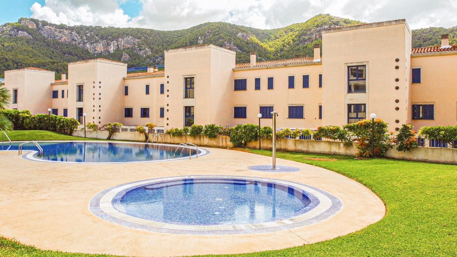 2 bedroom Apartment for sale in Andratx with pool - € 490,000 (Ref: 9232749)