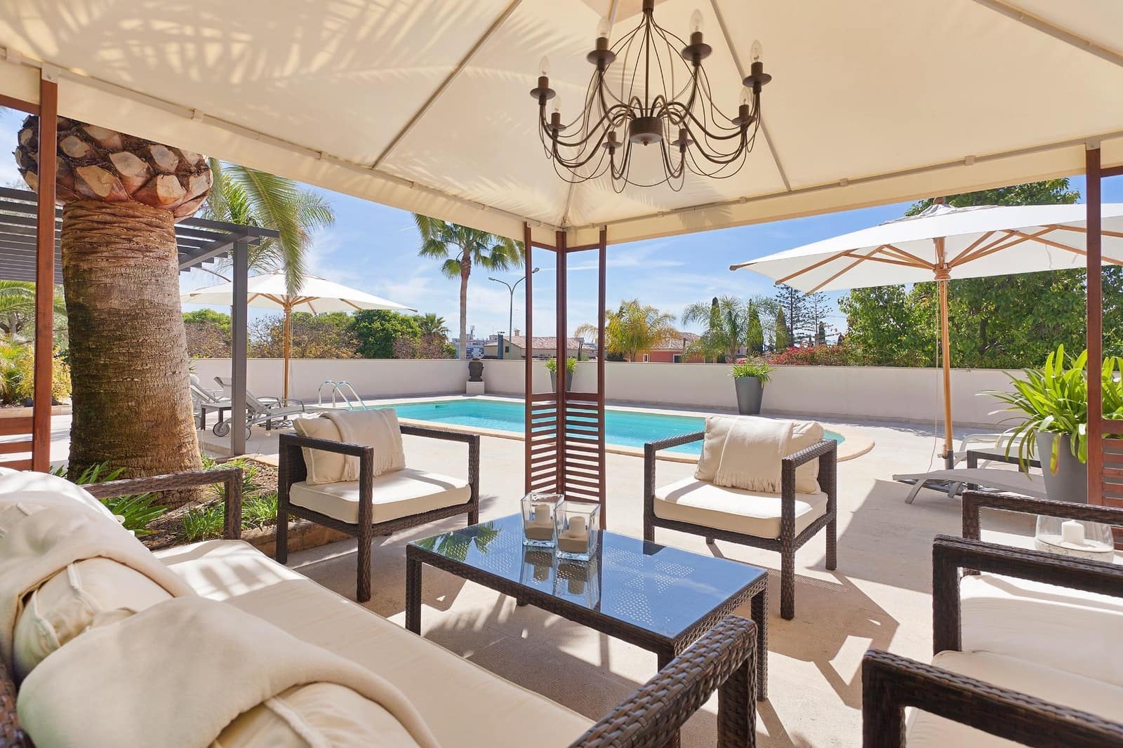 Chalet de 6 habitaciones en Palma de Mallorca en venta con piscina garaje - 2.490.000 € (Ref: 9282360)