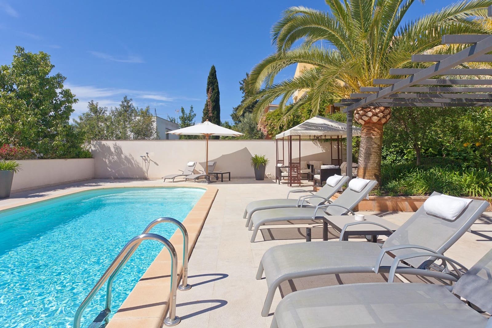 Chalet de 6 habitaciones en Palma de Mallorca en venta con piscina garaje - 2.490.000 € (Ref: 9282360)