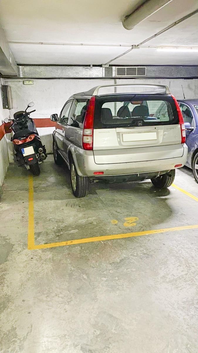 4 bedroom Flat for sale in Palma de Mallorca with garage - € 745,000 (Ref: 9374583)