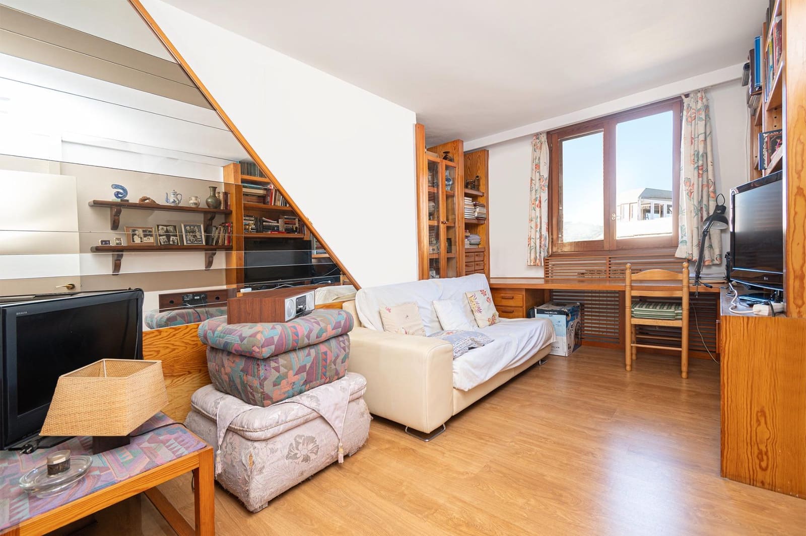 4 bedroom Flat for sale in Palma de Mallorca with garage - € 745,000 (Ref: 9374583)