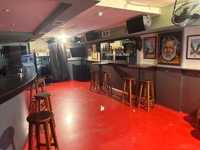 Comercial para venda em Palma de Mallorca - 200 000 € (Ref: 9452277)