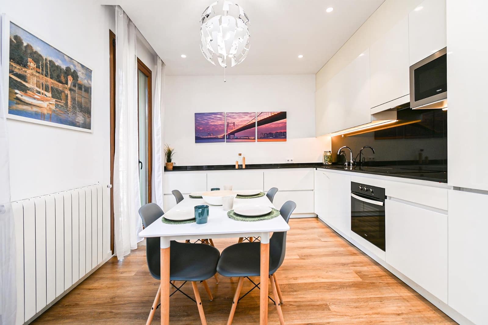 2 bedroom Flat for sale in Palma de Mallorca - € 410,000 (Ref: 9497536)