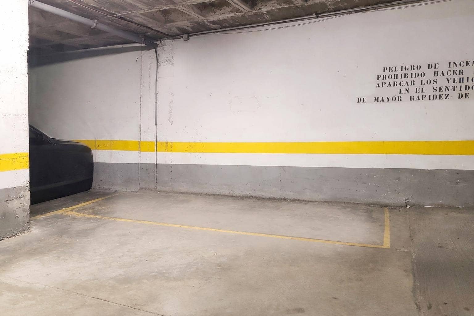 Garage for sale in Palma de Mallorca - € 40,000 (Ref: 9608212)