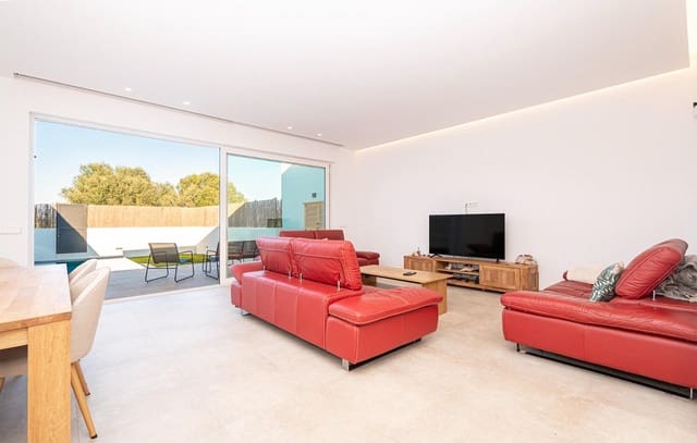 2 slaapkamer Villa te koop in Palma de Mallorca met zwembad - € 795.000 (Ref: 9648357)