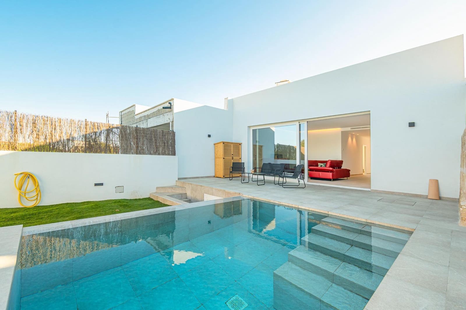 2 slaapkamer Villa te koop in Palma de Mallorca met zwembad - € 795.000 (Ref: 9648357)