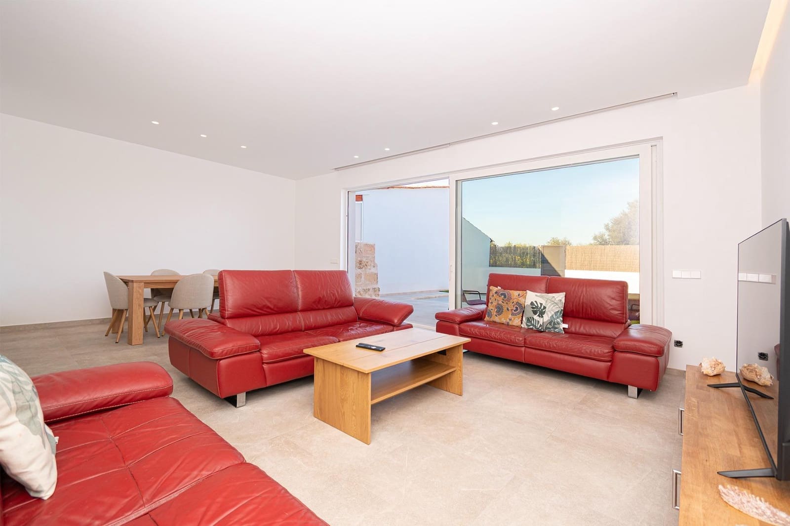 2 slaapkamer Villa te koop in Palma de Mallorca met zwembad - € 795.000 (Ref: 9648357)