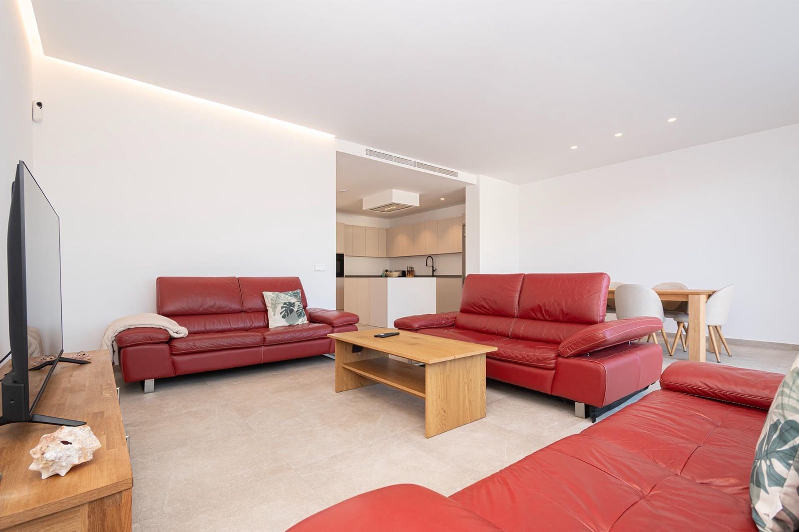 2 slaapkamer Villa te koop in Palma de Mallorca met zwembad - € 795.000 (Ref: 9648357)