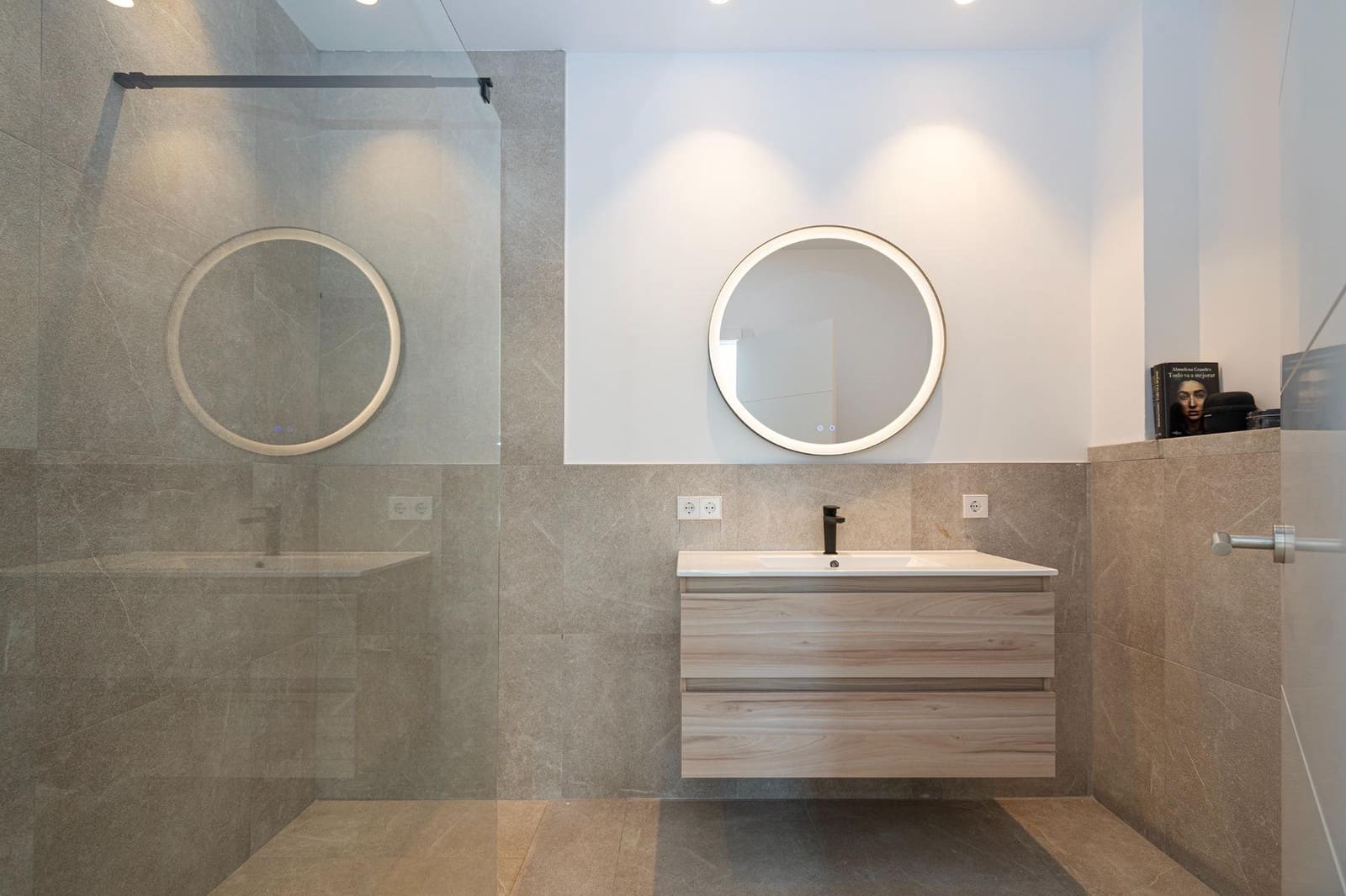 2 slaapkamer Villa te koop in Palma de Mallorca met zwembad - € 795.000 (Ref: 9648357)