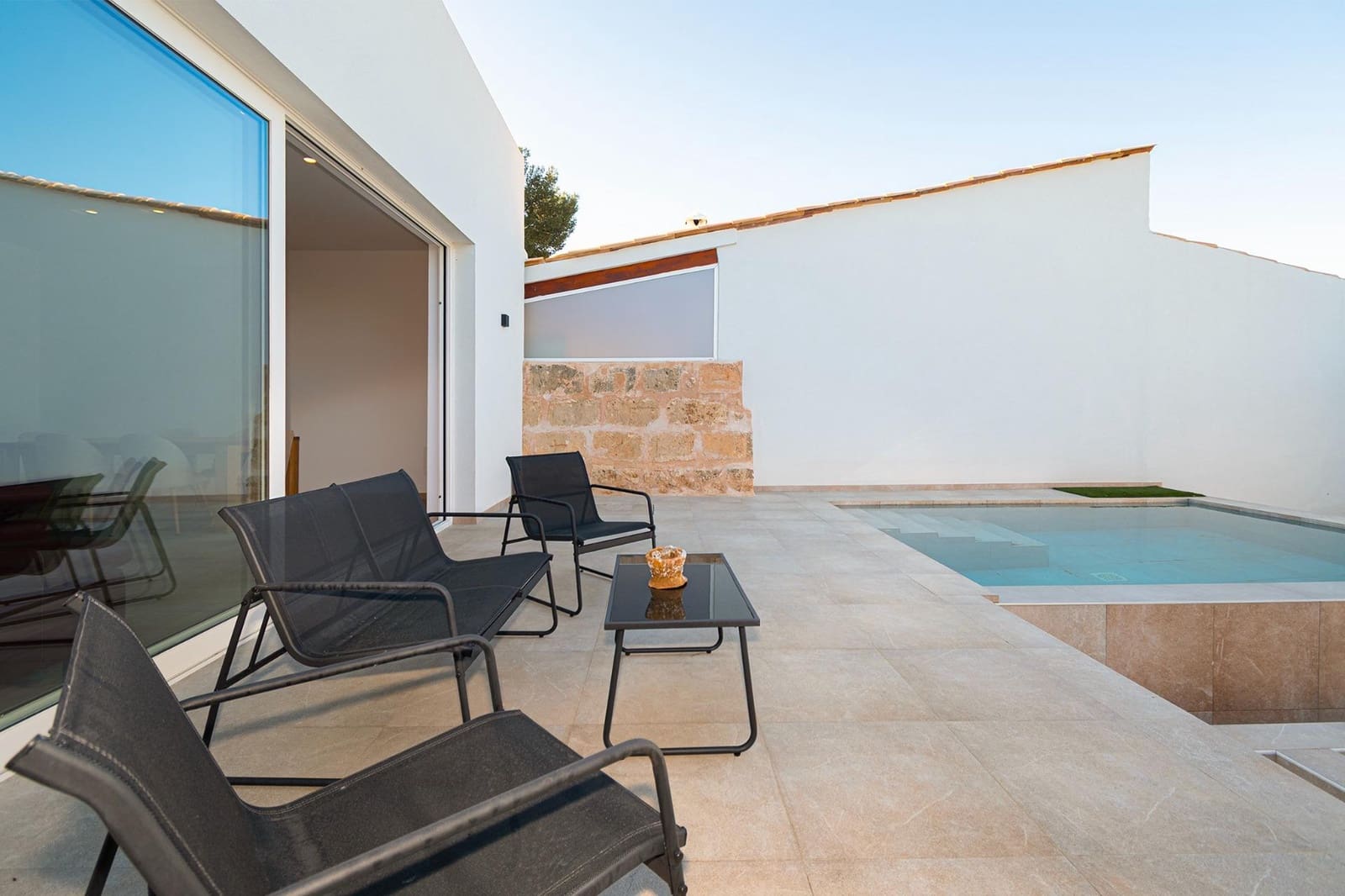 2 slaapkamer Villa te koop in Palma de Mallorca met zwembad - € 795.000 (Ref: 9648357)