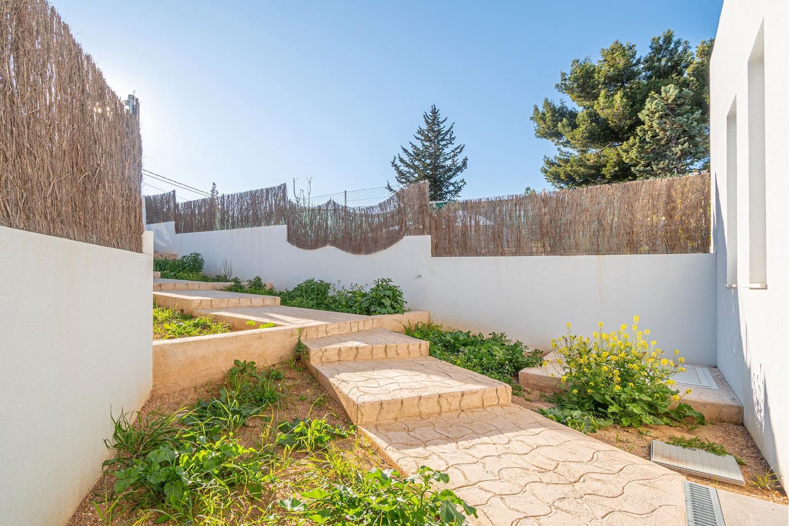 2 slaapkamer Villa te koop in Palma de Mallorca met zwembad - € 795.000 (Ref: 9648357)