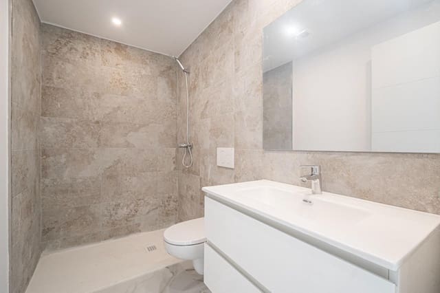 3 slaapkamer Flat te koop in Portocristo / Port de Manacor, Manacor - € 299.000 (Ref: 9690945)