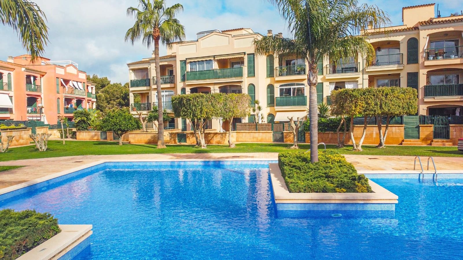 1 bedroom Apartment for sale in Sa Torre (Llucmajor) with pool - € 299,000 (Ref: 9715066)