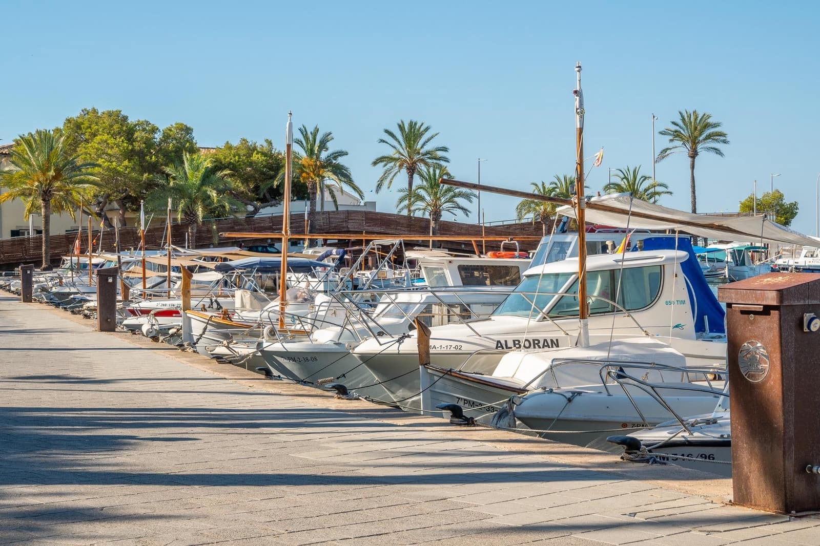 Studio for sale in Alcudia - € 299,000 (Ref: 9726779)