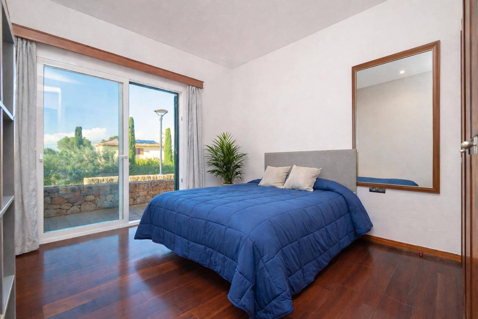 4 bedroom Villa for sale in Portol with pool garage - € 1,695,000 (Ref: 9726780)