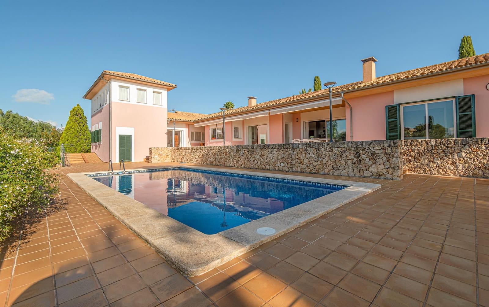 4 bedroom Villa for sale in Portol with pool garage - € 1,695,000 (Ref: 9726780)