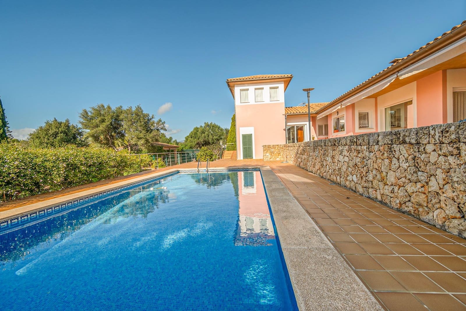 4 bedroom Villa for sale in Portol with pool garage - € 1,695,000 (Ref: 9726780)