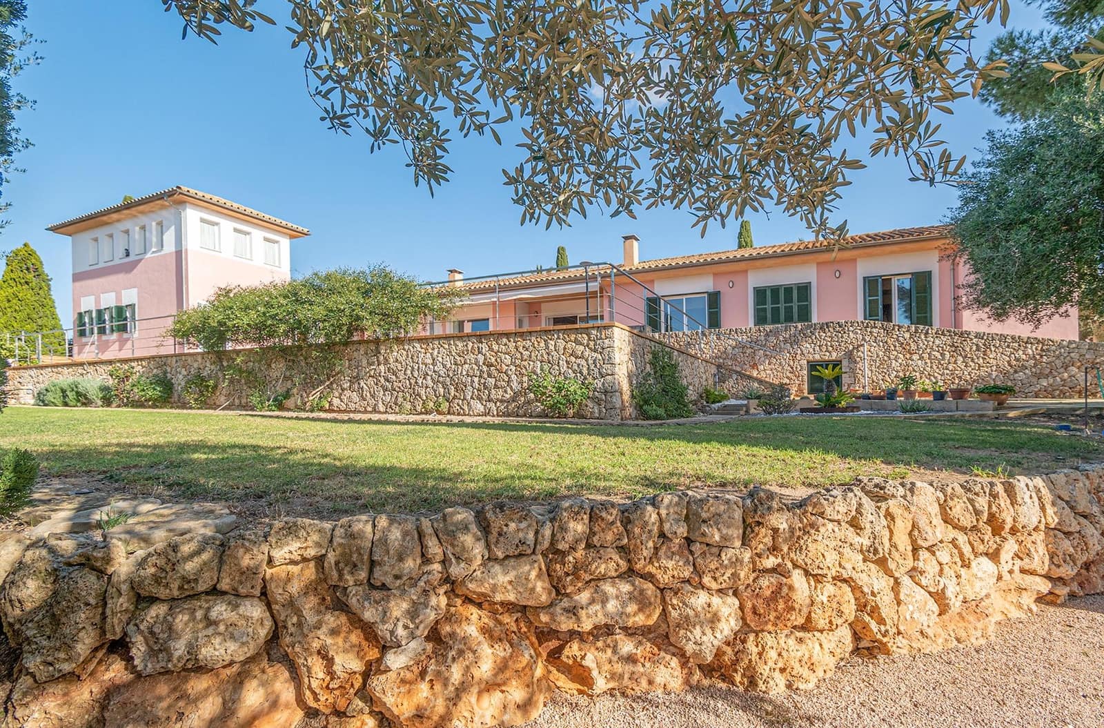 4 bedroom Villa for sale in Portol with pool garage - € 1,695,000 (Ref: 9726780)