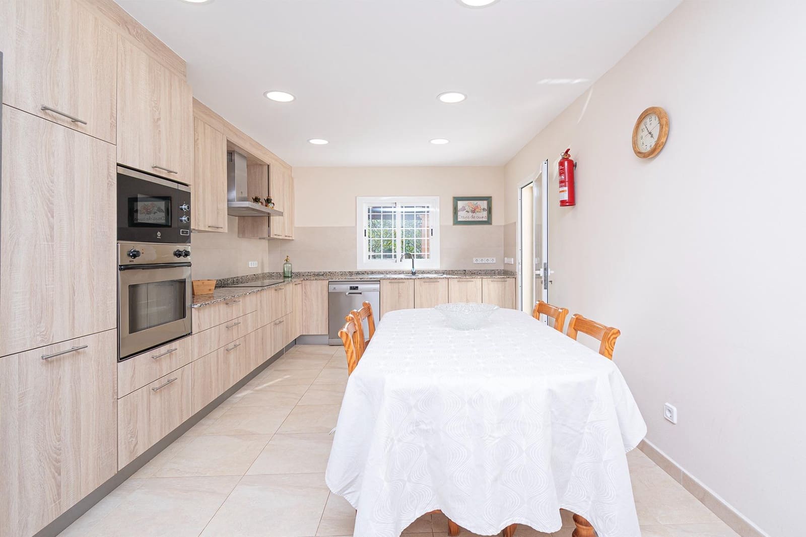 3 bedroom Villa for sale in Cala Murada with pool garage - € 950,000 (Ref: 9770772)