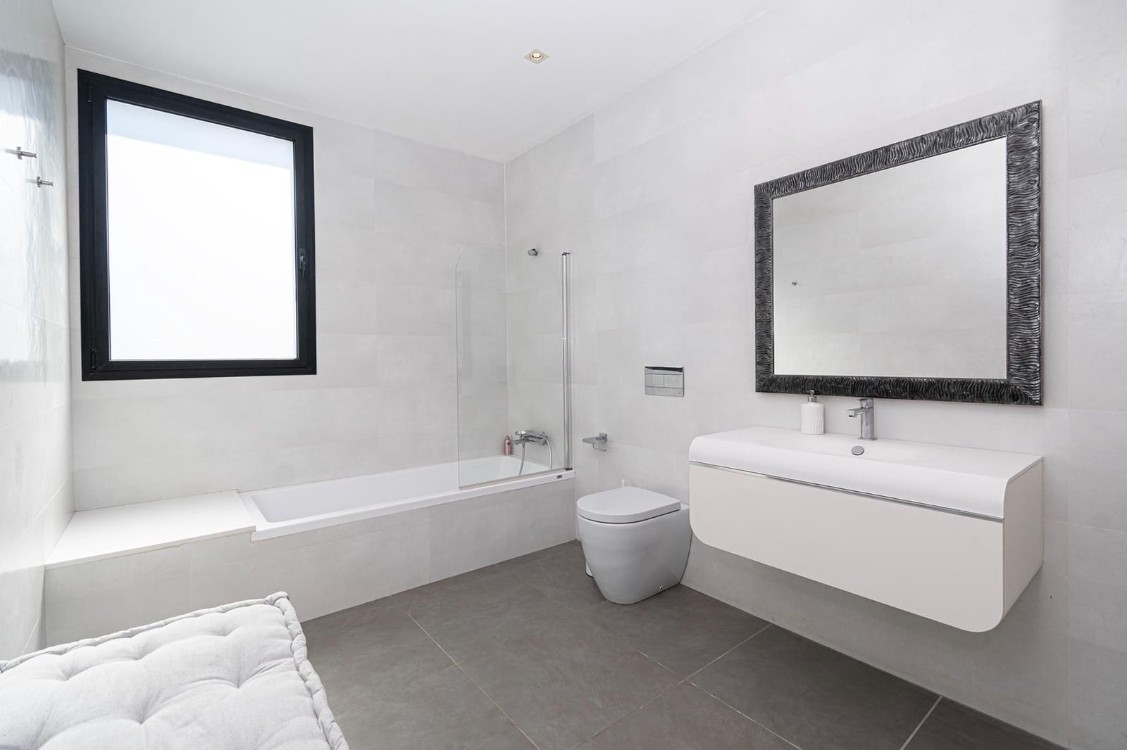 4 bedroom Villa for sale in Palma de Mallorca with pool garage - € 1,875,000 (Ref: 9773239)
