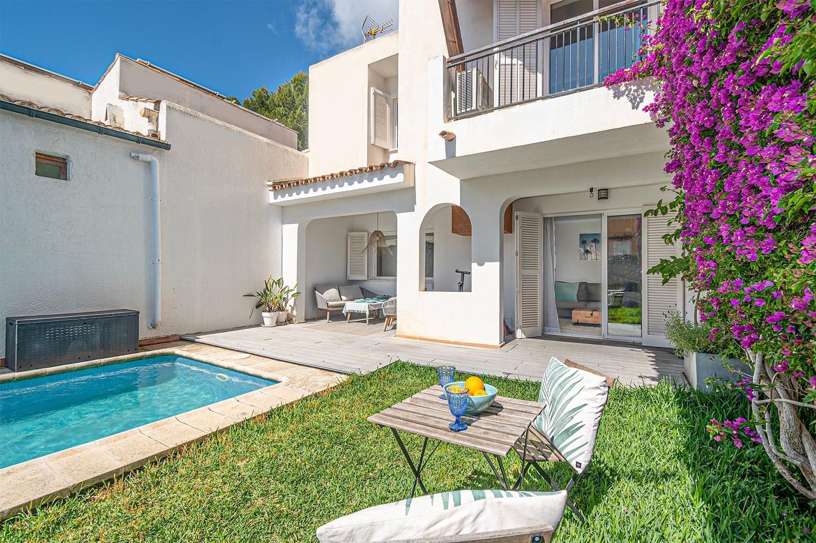 5 bedroom Terraced Villa for sale in Bendinat with pool - € 1,190,000 (Ref: 9839459)