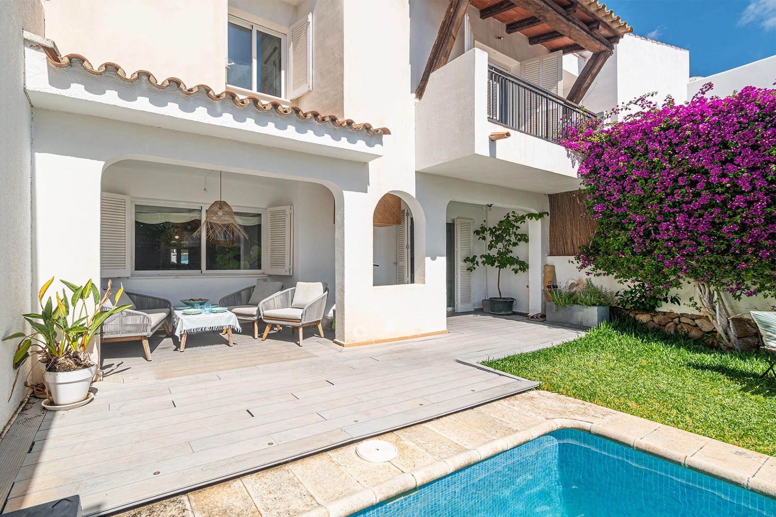 5 bedroom Terraced Villa for sale in Bendinat with pool - € 1,190,000 (Ref: 9839459)