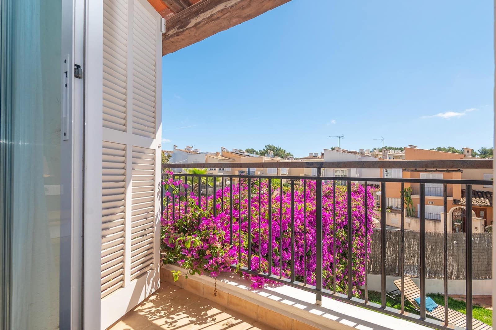 5 bedroom Terraced Villa for sale in Bendinat with pool - € 1,190,000 (Ref: 9839459)