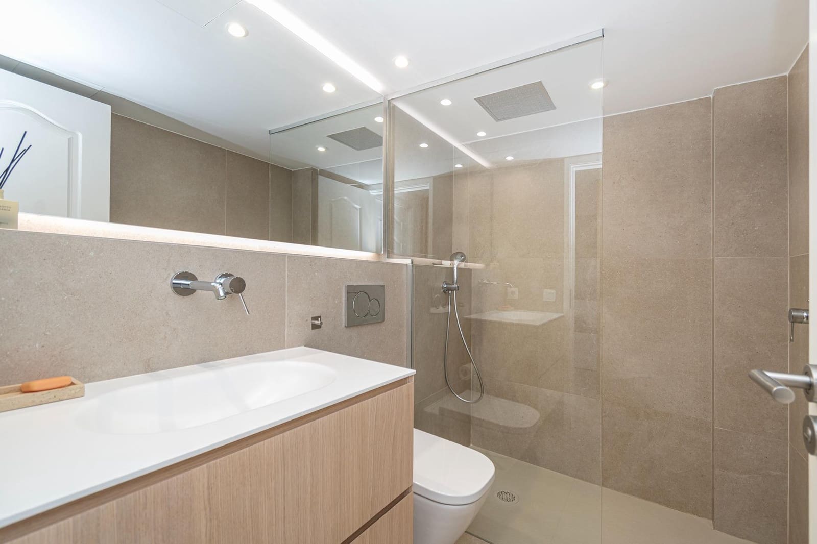 5 slaapkamer Appartement te koop in Palma de Mallorca met zwembad garage - € 1.795.000 (Ref: 9892513)