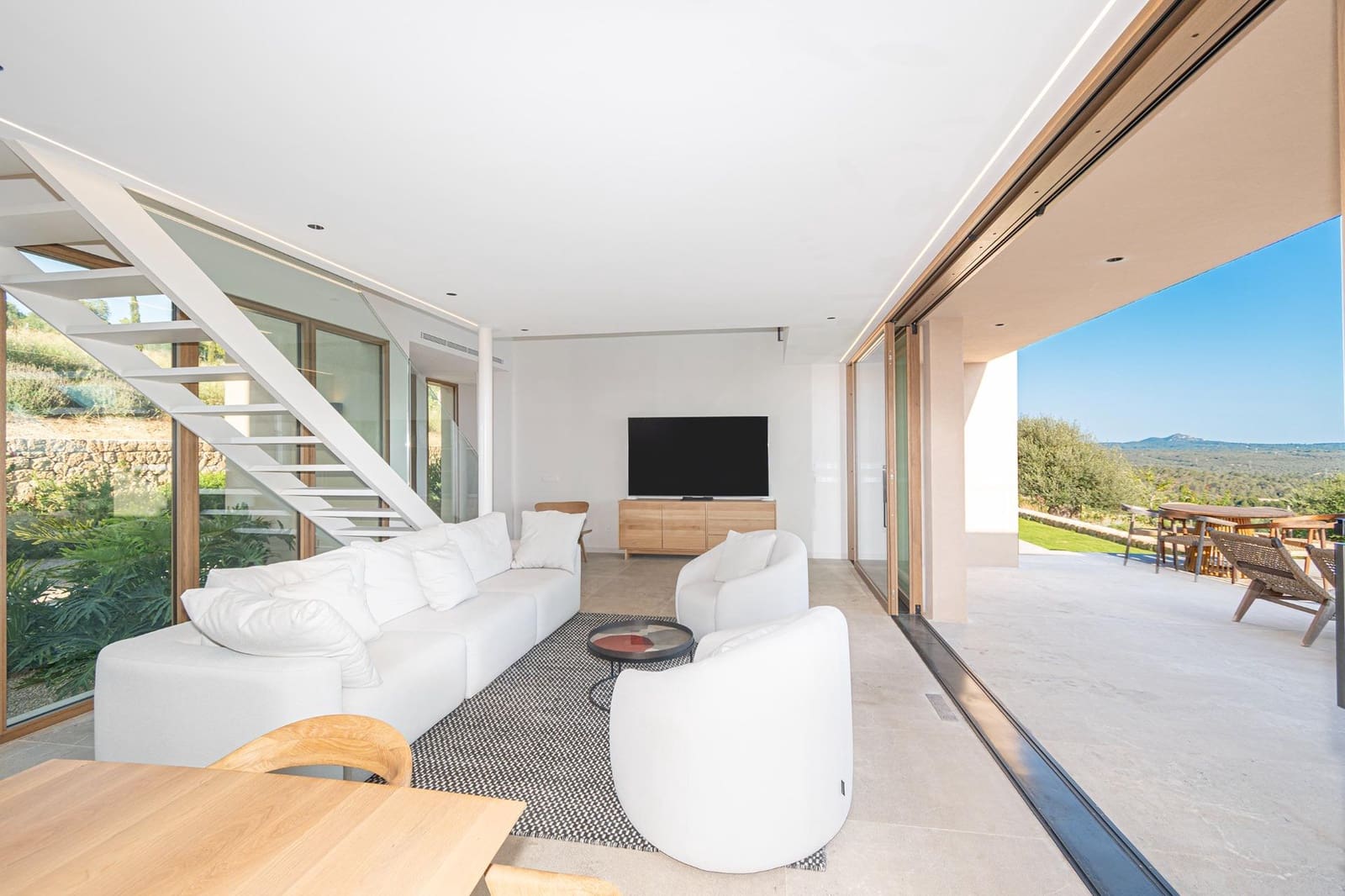 4 bedroom Villa for sale in Puntiro with pool - € 4,500,000 (Ref: 9898963)
